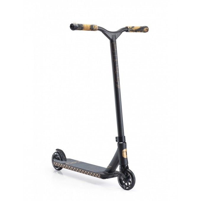 Stunt scooter Blunt Complete Colt S4 in stock! Best price guaranteed!